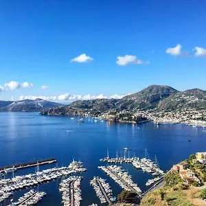 Villa Casa Elisa, Città di Lipari